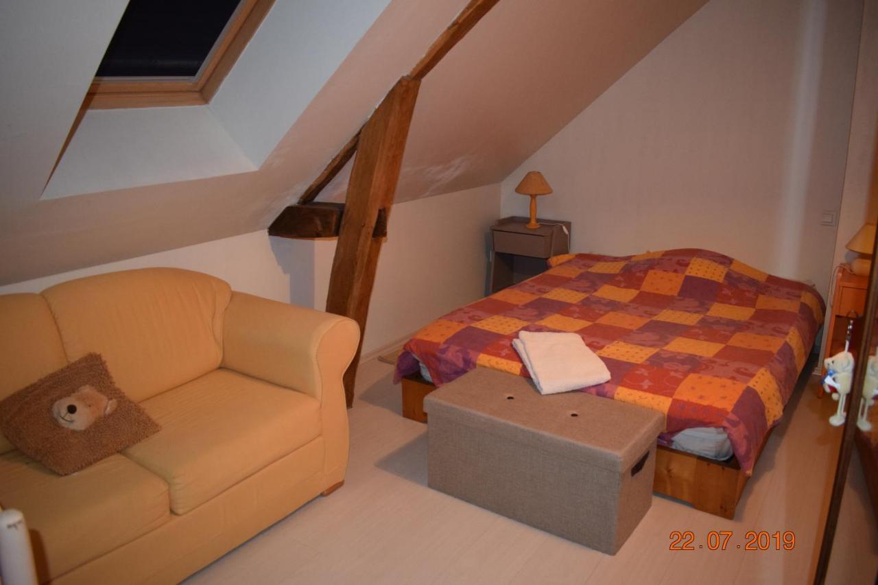 Bed and Breakfast Au calme Houssay  Habitación foto